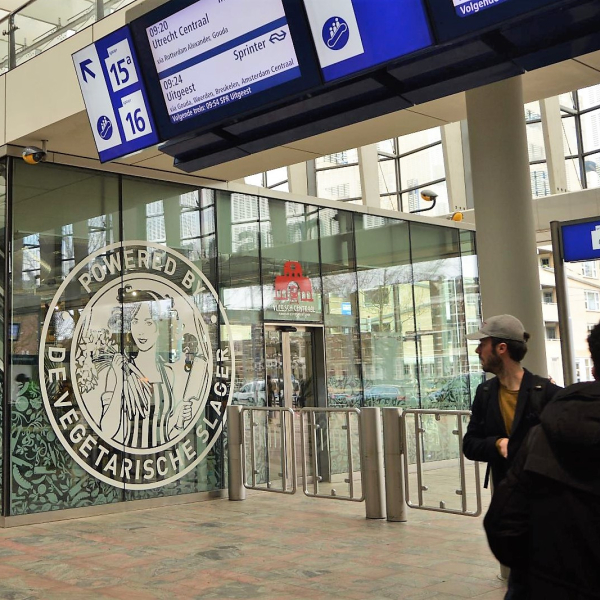 Vleesch-Centraal-Rotterdam-De-Vegetarische-Slager (1).jpg