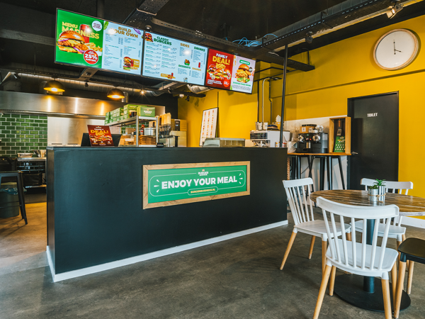 Burger Business Amstelveen - interieur.png