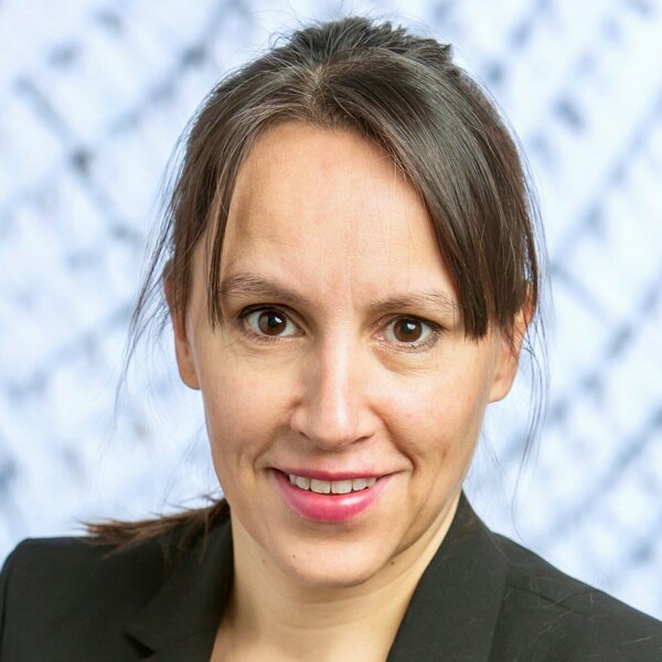 Foto Mayte Oosterveld.jpg