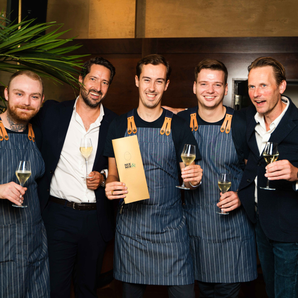 NIX & NIX Wim Boekema en sommelier Jacob met zijn team .jpg