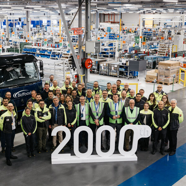 Teamfoto ceremonie 2000e E-Tech D.jpg