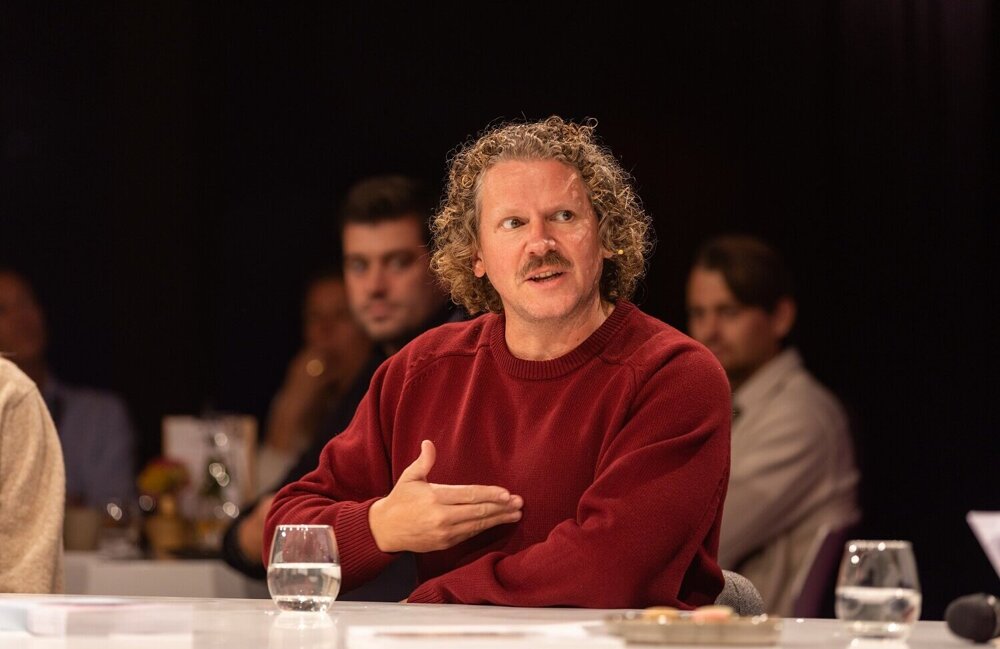 Gijsbregt aan tafel Vermaat oktober 2024.jpg