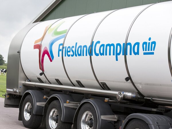 FrieslandCampina Melktruck Vrachtwachten Melk Koeien Boer.jpg
