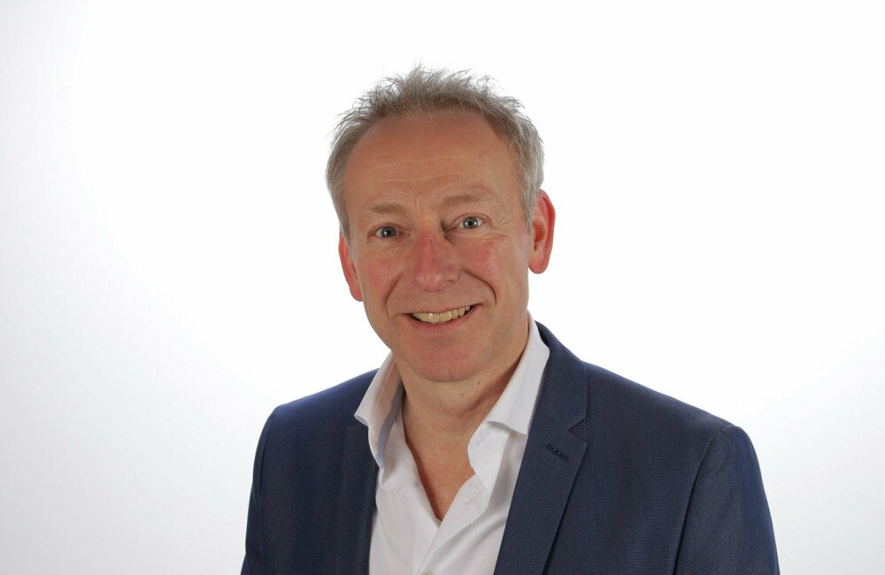 Robert Burgler Supertrade.jpg