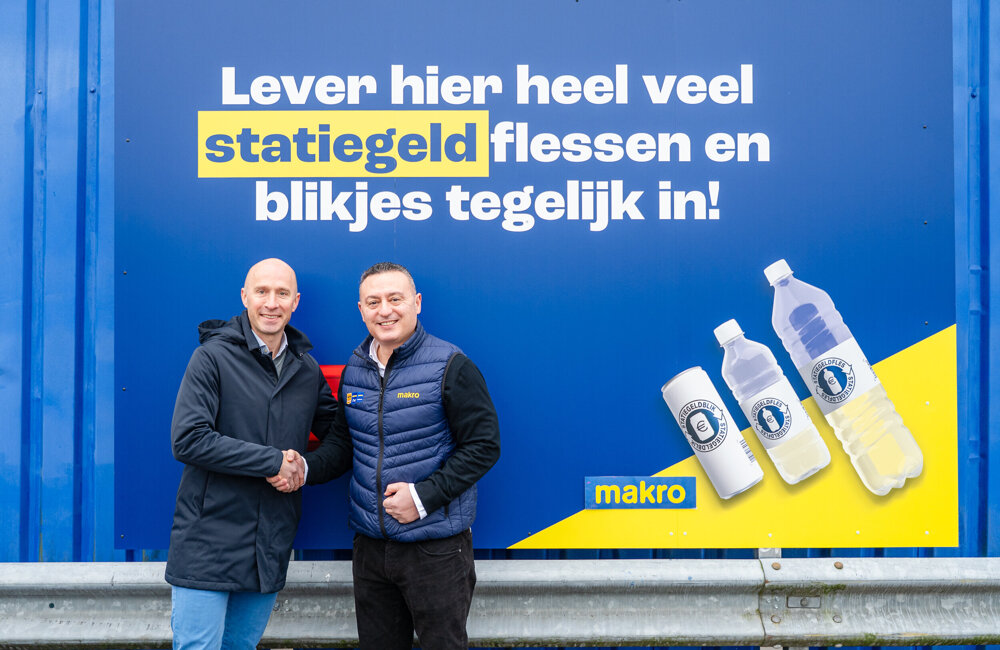 Statiegeld-Nederland-Directeur-Jeroen-Hillen-met-COO-Makro-Nederland-Baran-Guzelce-c-Jort-Stengs-1.jpg