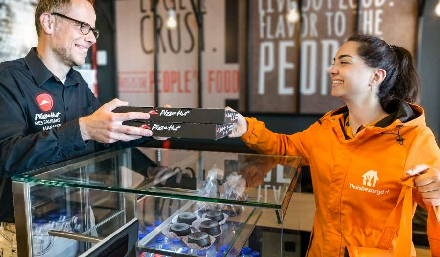 thuisbezorgdnl_pizzahut_rgb_1920x1280px-a900x525.jpg