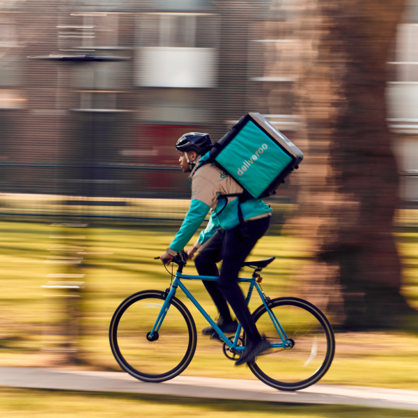 Deliveroo Fiets Bezorger Snel.jpg