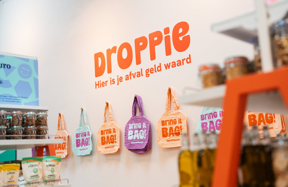 17-04 DROPPIE PERS-1.jpg