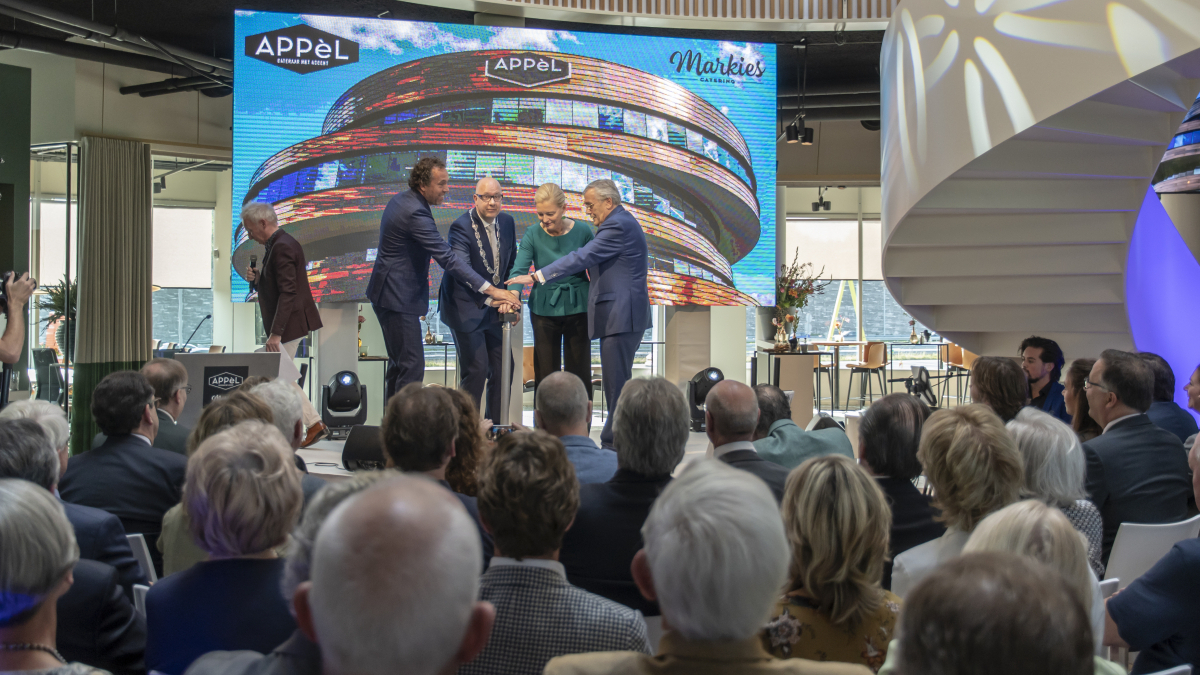 appel-grote-foto-openinng.jpg