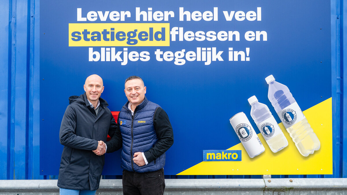 Statiegeld-Nederland-Directeur-Jeroen-Hillen-met-COO-Makro-Nederland-Baran-Guzelce-c-Jort-Stengs-1.jpg