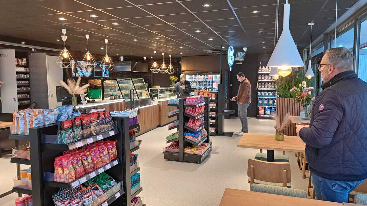 9ffff5ce-1c02-4a7d-8959-065123c0b282.jfif