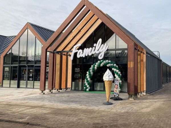 Family Nieuwehorne.jpeg