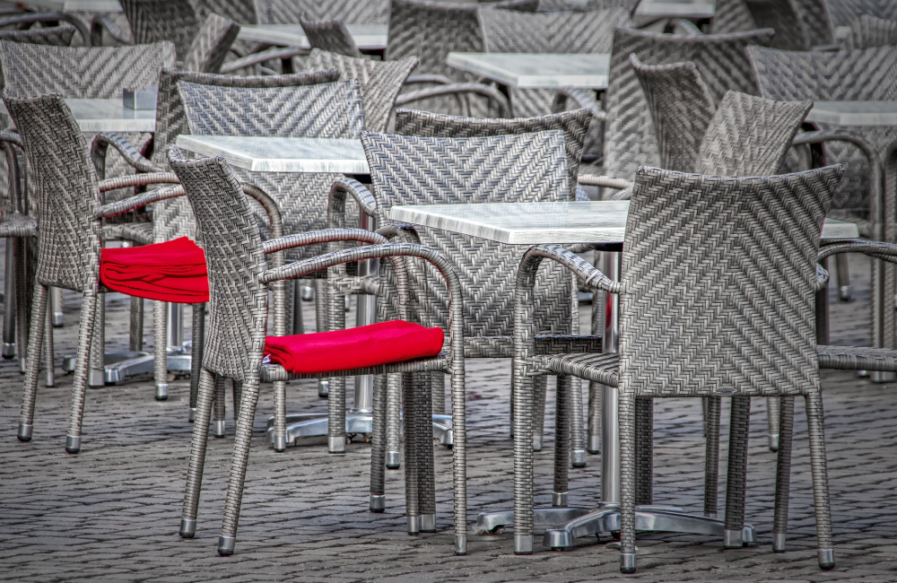 chairs-g809f47f6f_1920.jpg