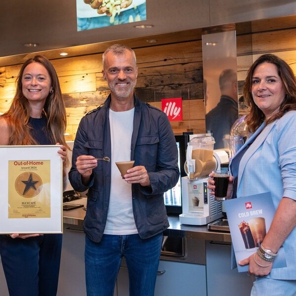 Illy - Pauline Smale.jpg