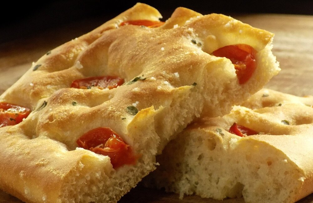 focaccia-2241107_1920.jpg