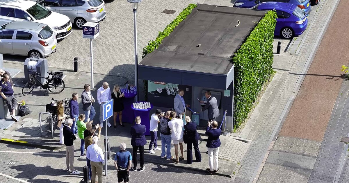 Eerste publieke innamepunt voor statiegeldverpakkingen in Apeldoorn