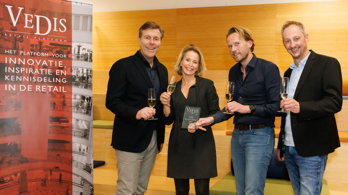 foto-winnaar-nix-nix-award-new-retail-champion-2022.jpg