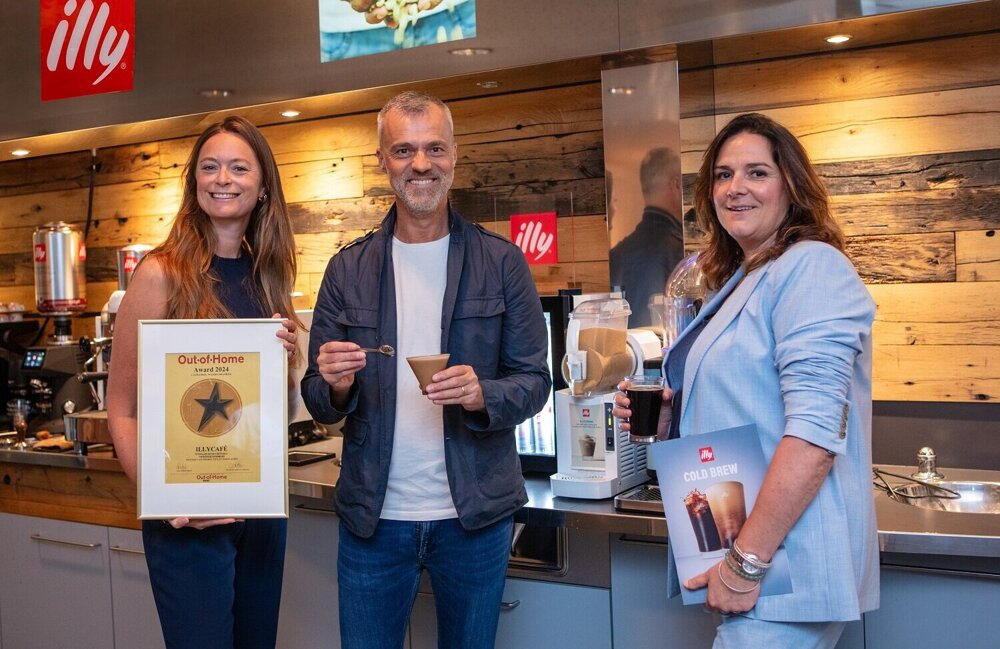 Illy - Pauline Smale.jpg