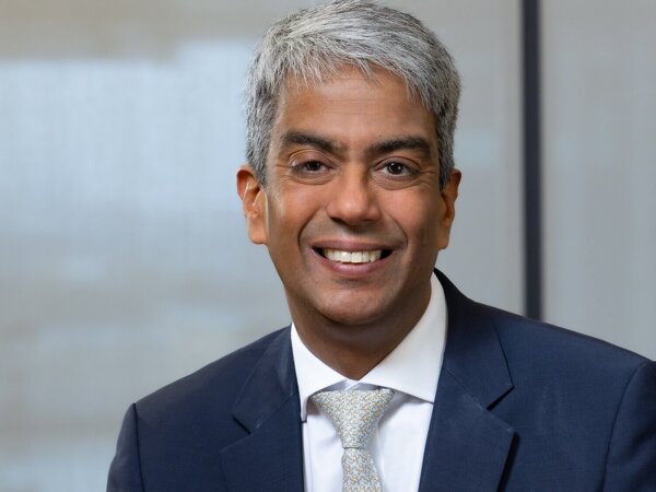 CEO Venkie Shantaram Selecta.jpg