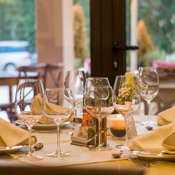restaurant-449952_1280.jpg