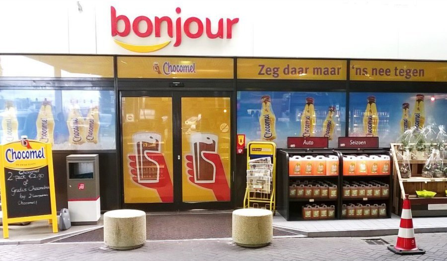 total-bonjour-tankstation-petrol-chocomel-900x525-001.jpg
