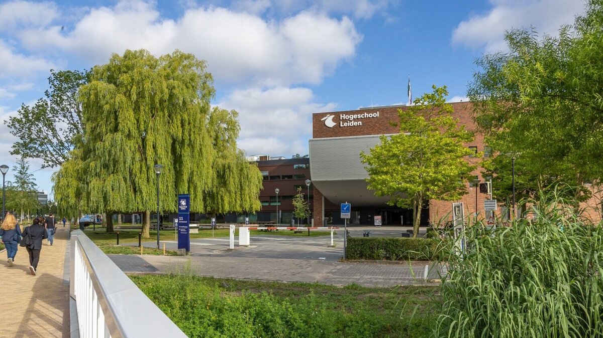 Hogeschool Leiden aanzicht.jpg