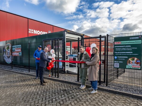 Opening-BULKinzamelmachine-Van-den-Noort (1).jpg