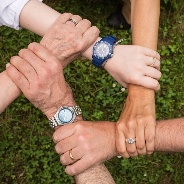 team-spirit-2448837_1280.jpg
