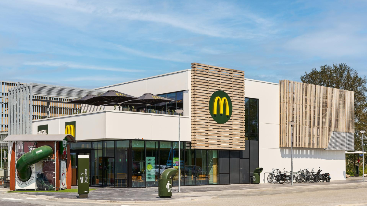 McDonaldsAssen_buiten.jpg