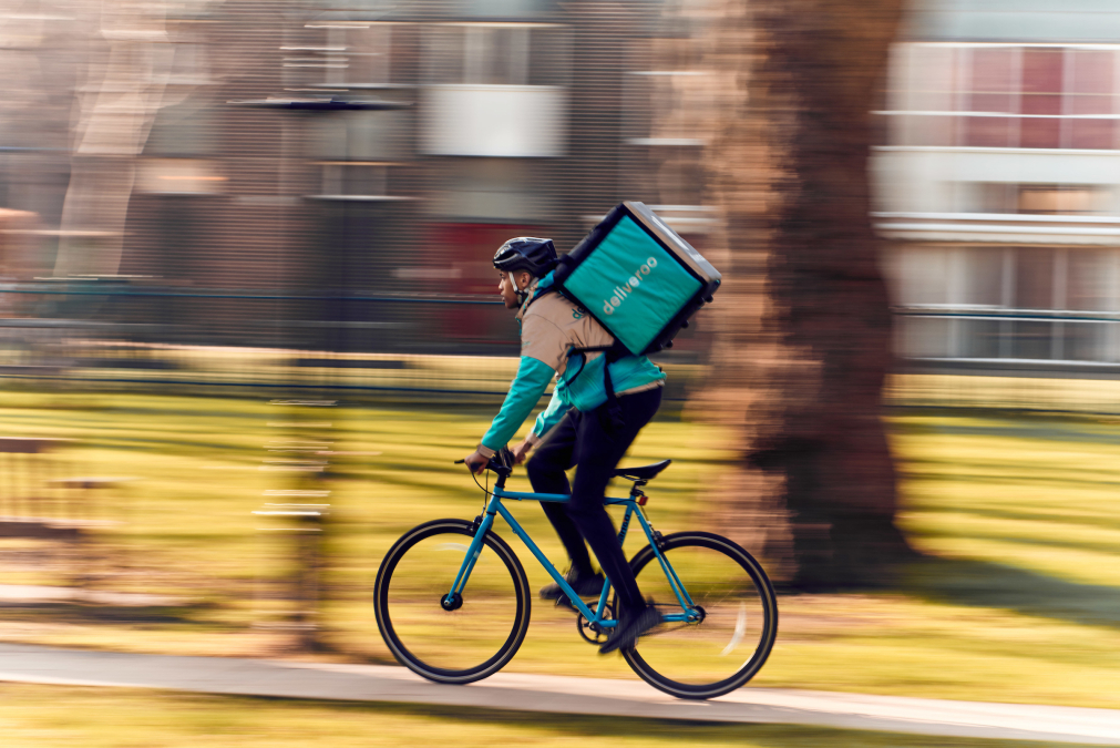 deliveroo-fiets-bezorger-snel