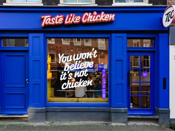 Taste Like Chicken van Woustraat.jpg