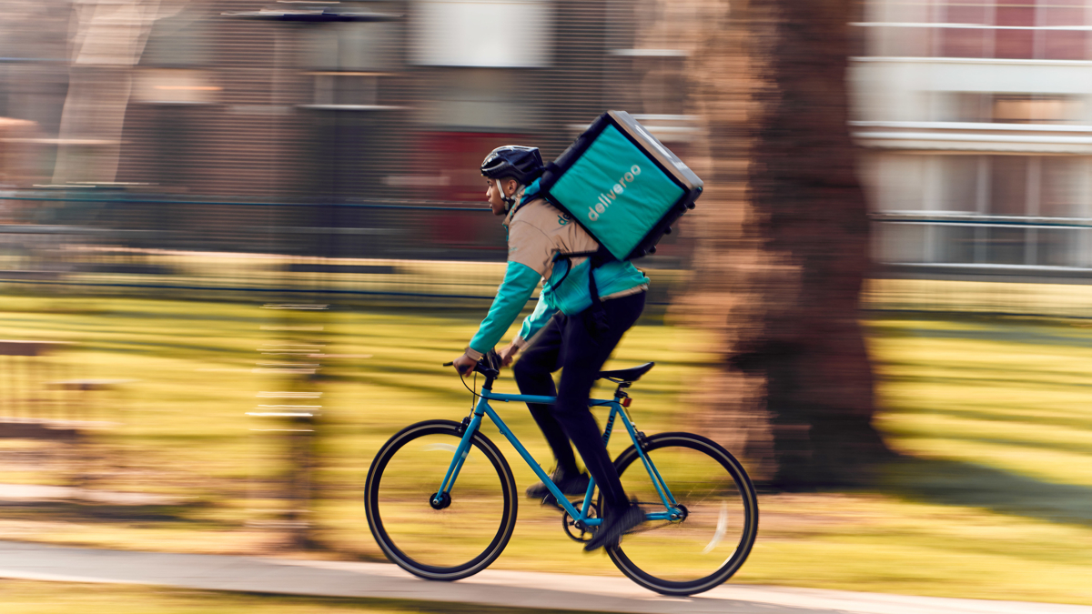 deliveroo-fiets-bezorger-snel.jpg