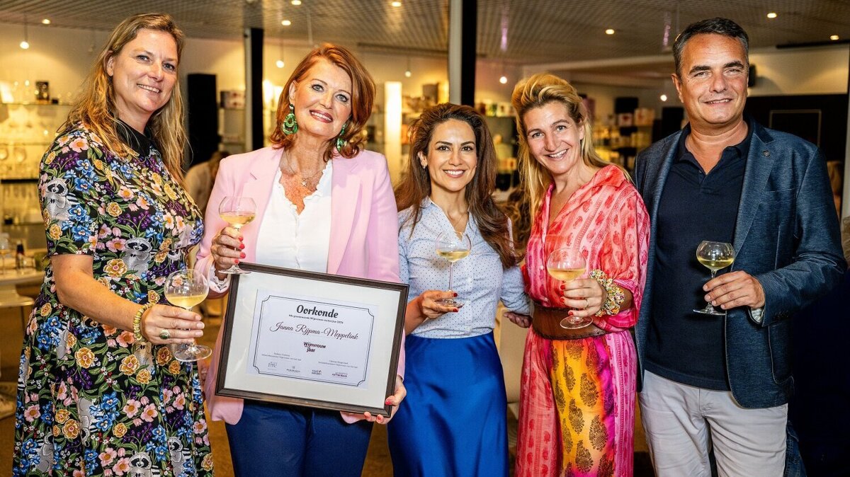 wijnvrouwvanhetjaar4jannarijpma-meppelink3-2.jpg