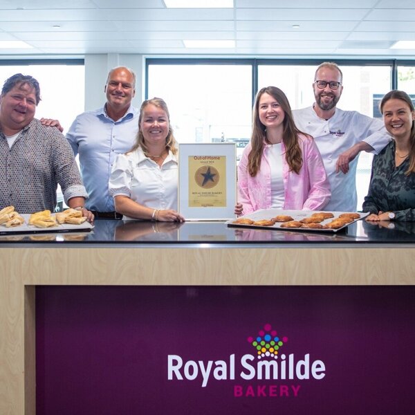 RoyalSmilde - Pauline Smale.jpg