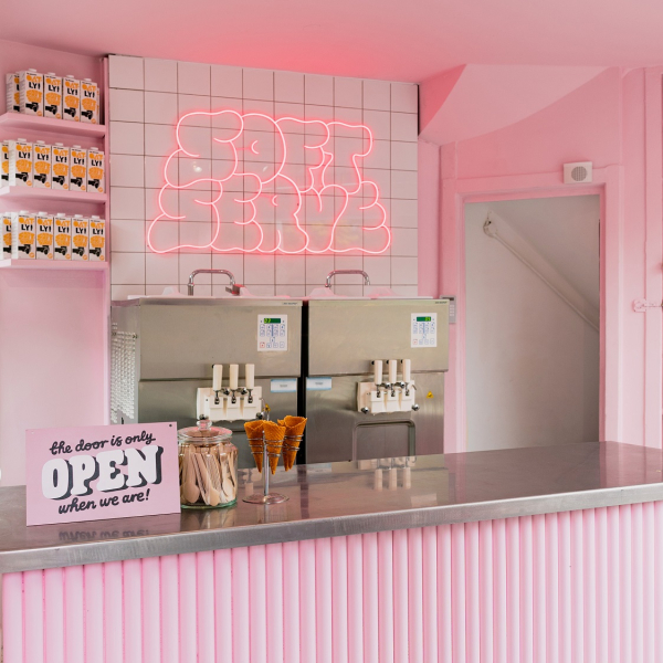 Oatly_PopUp_Inside_02.jpg