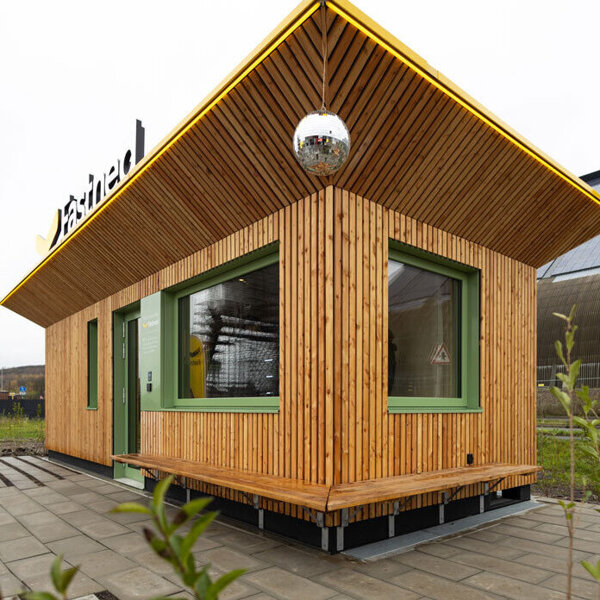 1920_dinslaken-shop-opening-fastned-presspage.jpg