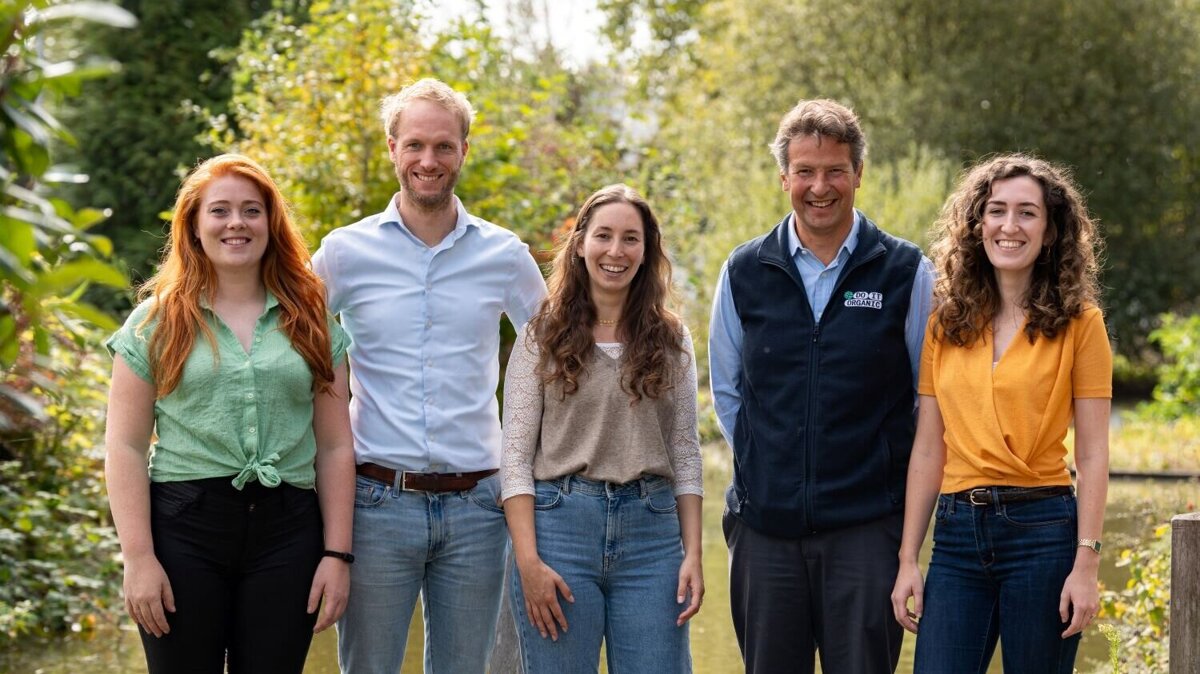 Ambassadeurs vlnr - Dominique Koen Mireille Hendrik (CEO) Noah (002).jpg