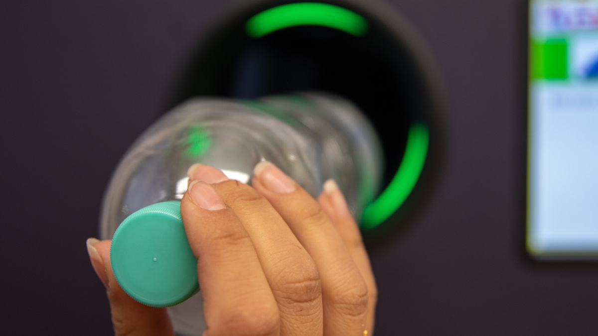 Statiegeld flesje inleveren.jpeg