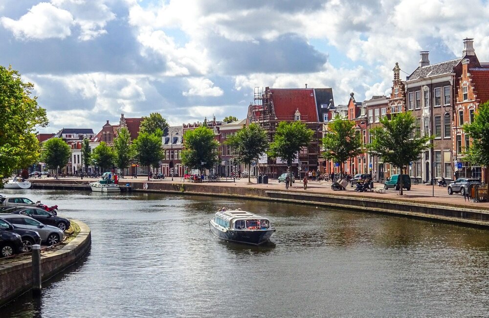 nikolai_kolosov-canal-6346523_1920